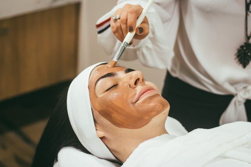 Hydra-Luminescence Cellular Glow Facial